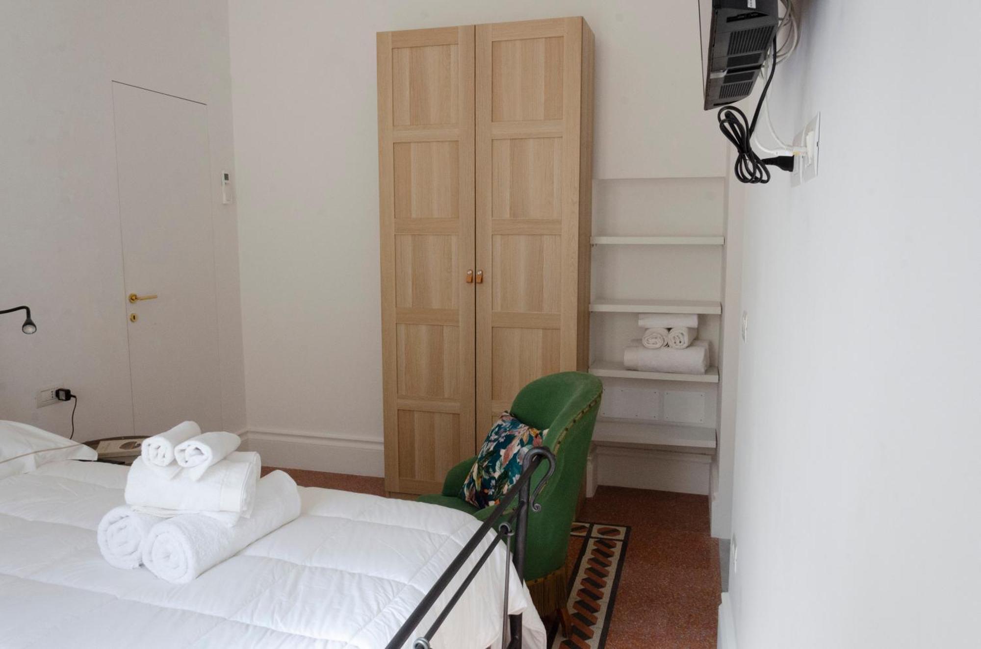 Suite Dante Napoli Esterno foto