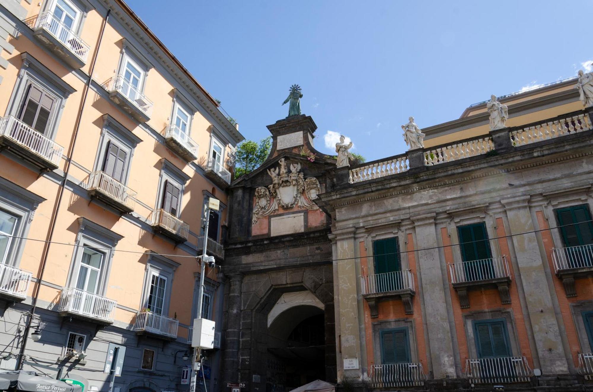 Suite Dante Napoli Esterno foto